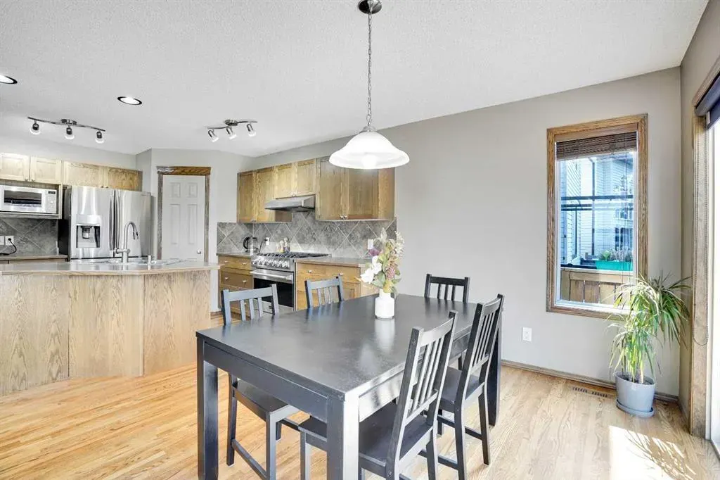 2 Tuscany Ravine Landing NW
