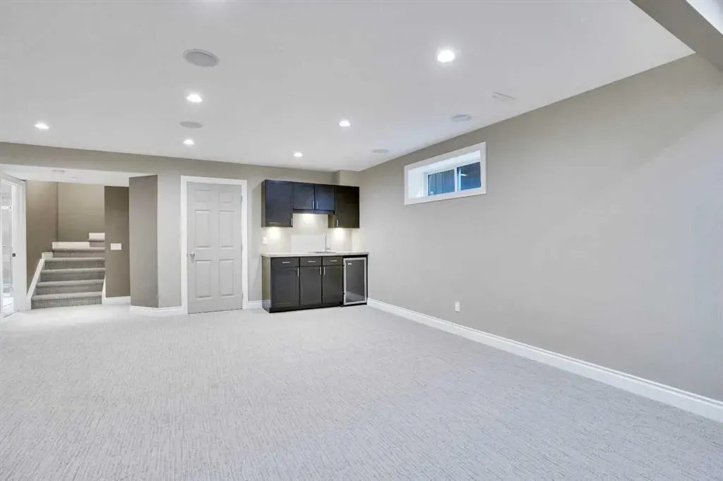 2 Tuscany Ravine Landing NW