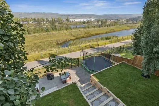 50 Riviera View