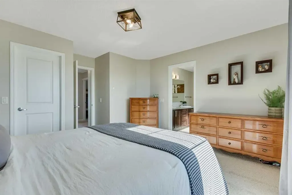 233 Cimarron Vista Way