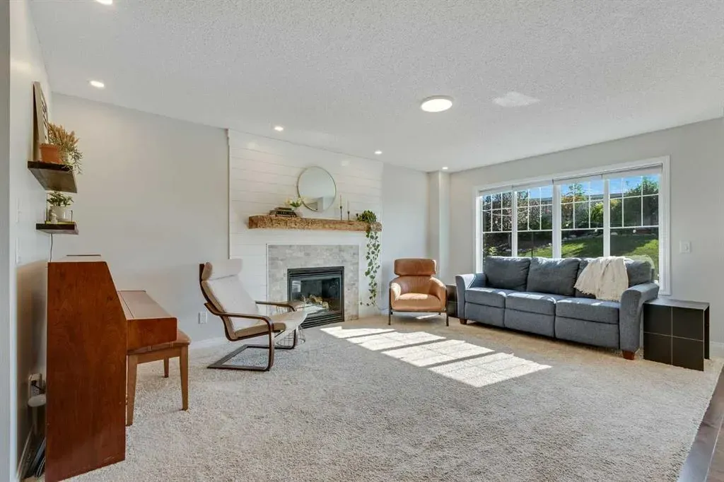 233 Cimarron Vista Way