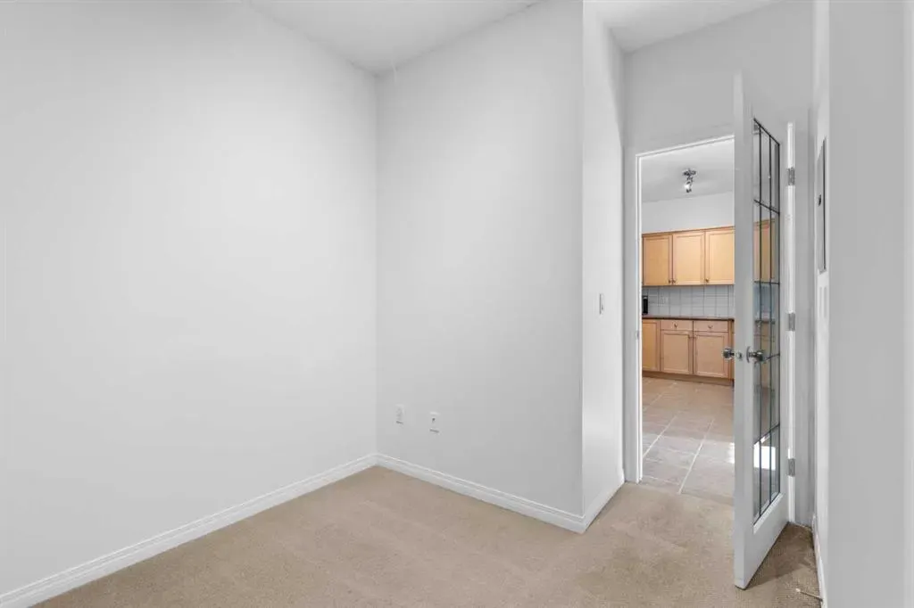 2416 Erlton Street SW, #303