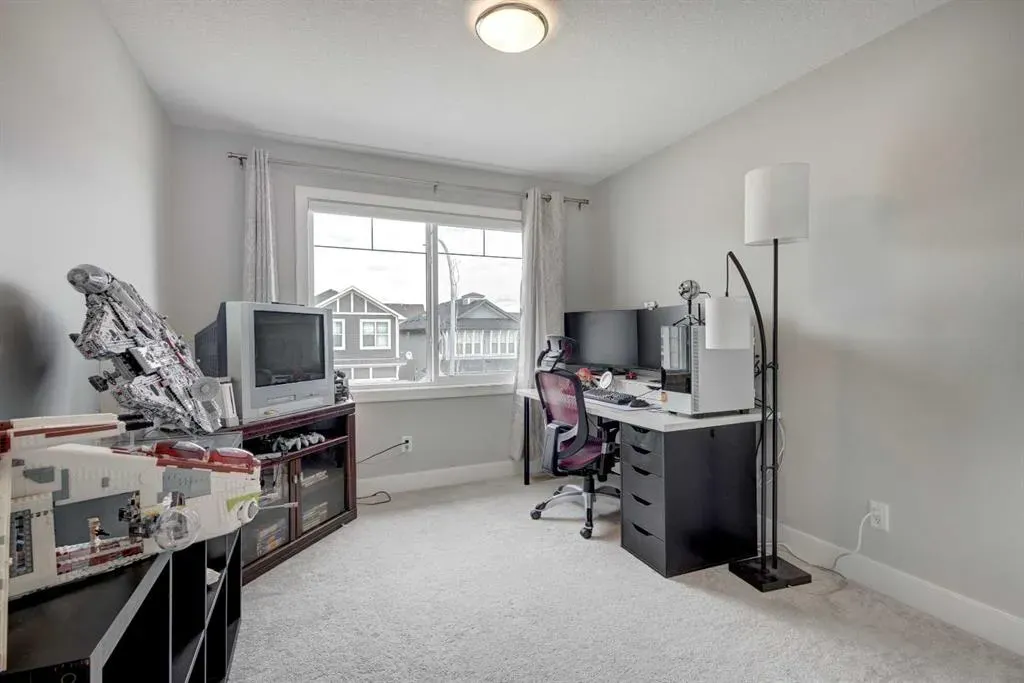 40 Masters Way SE