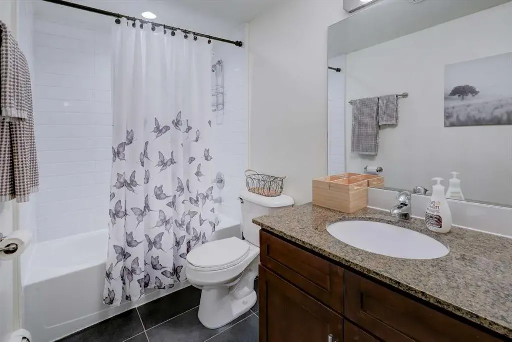 4455D Greenview Drive NE, #303