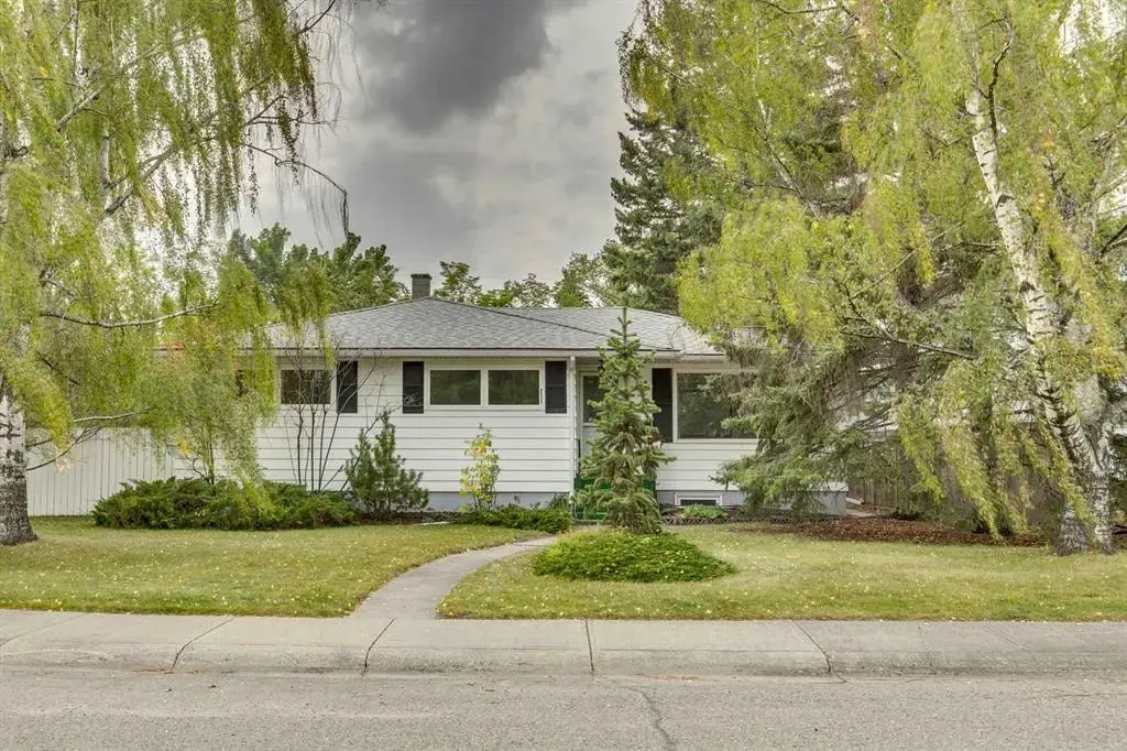 104 Haysboro Crescent SW