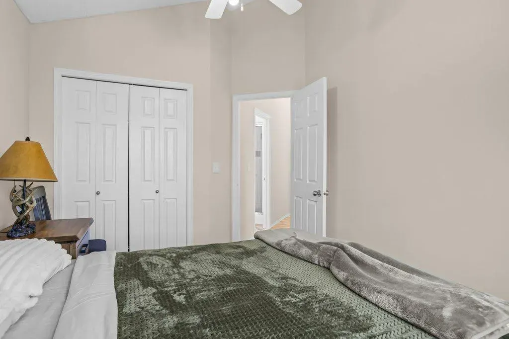 808 Lawrence Grassi Ridge