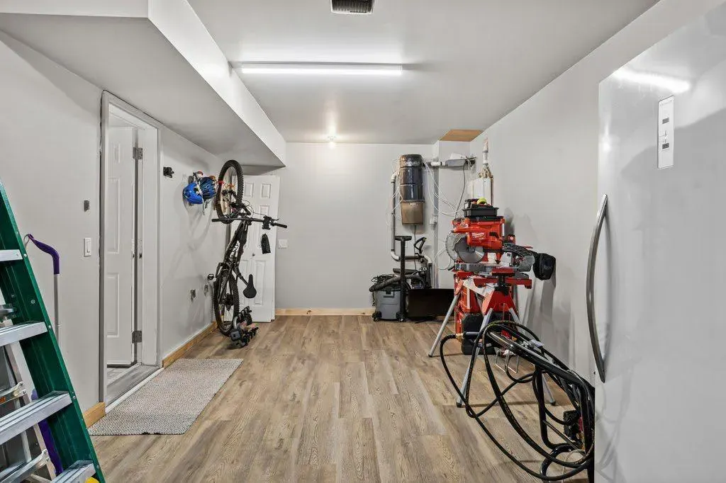 808 Lawrence Grassi Ridge