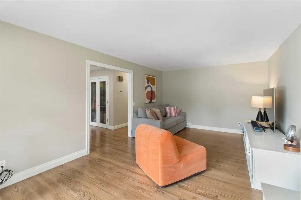 152 Lake Mead Crescent SE