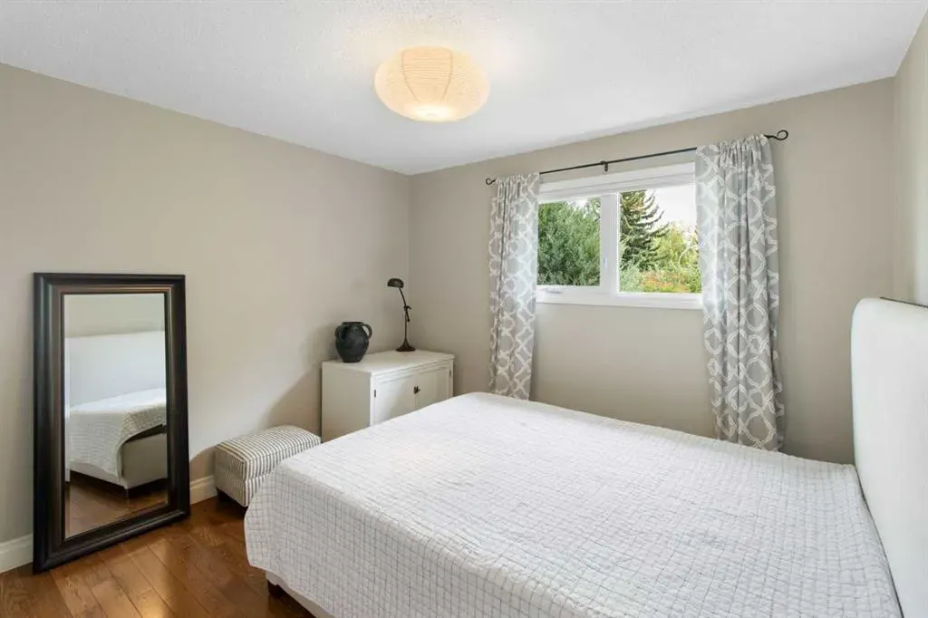 152 Lake Mead Crescent SE