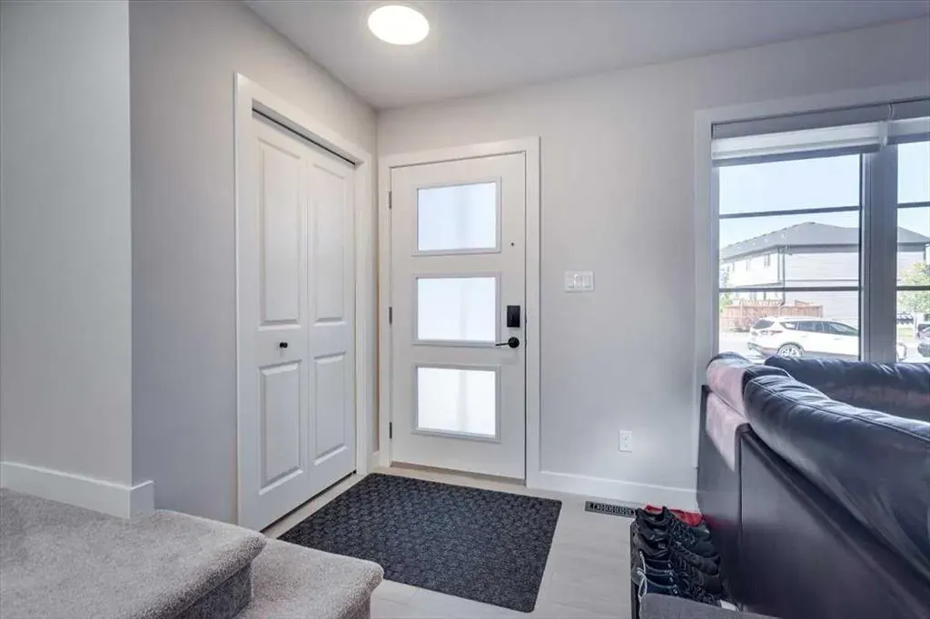 5601 Vista Trail