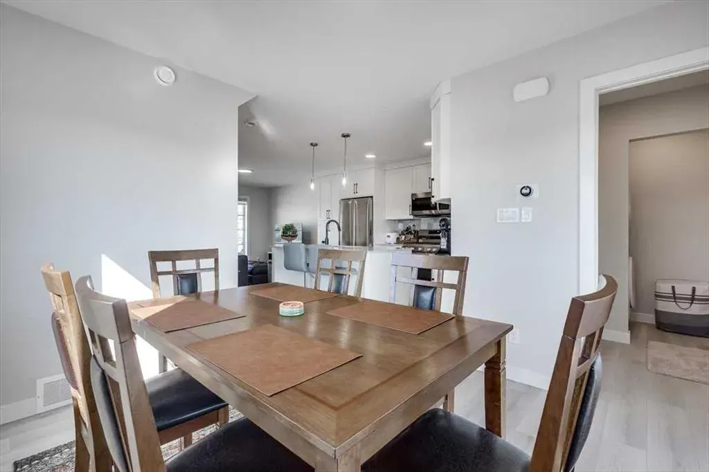 5601 Vista Trail