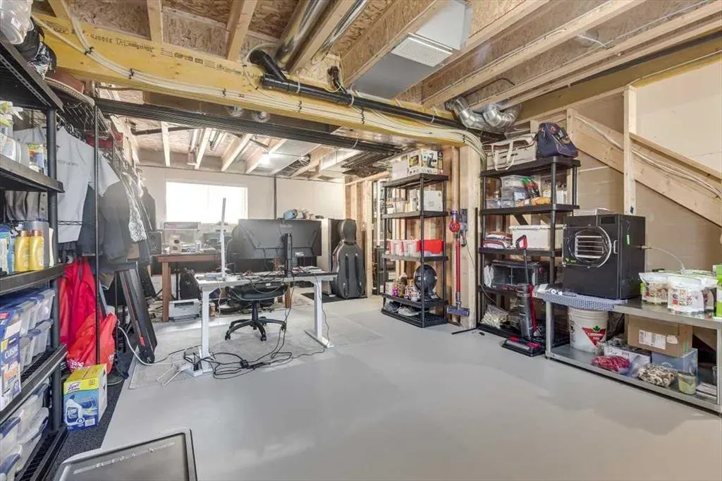 5601 Vista Trail