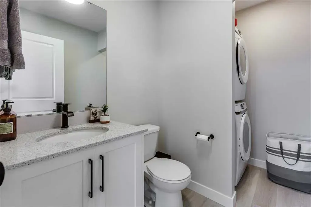 5601 Vista Trail