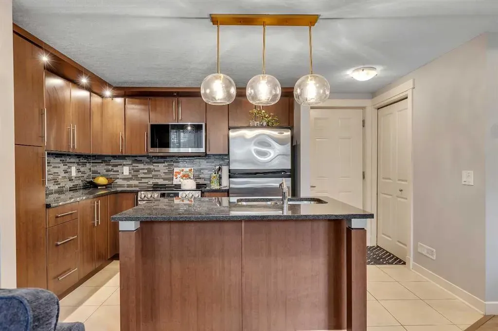 146 West Springs Road SW