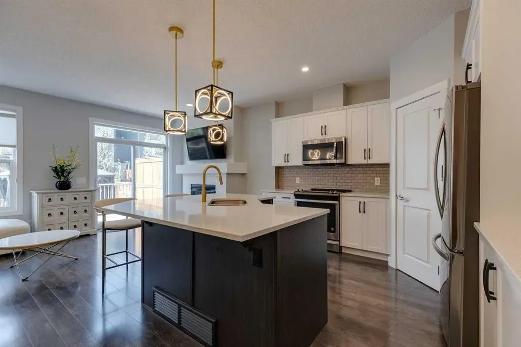 55 Sage Bluff Heights NW