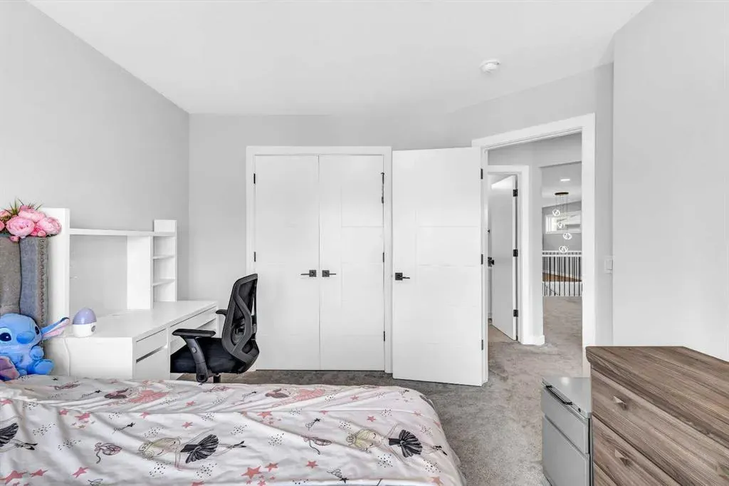 53 Amblehurst Gardens NW