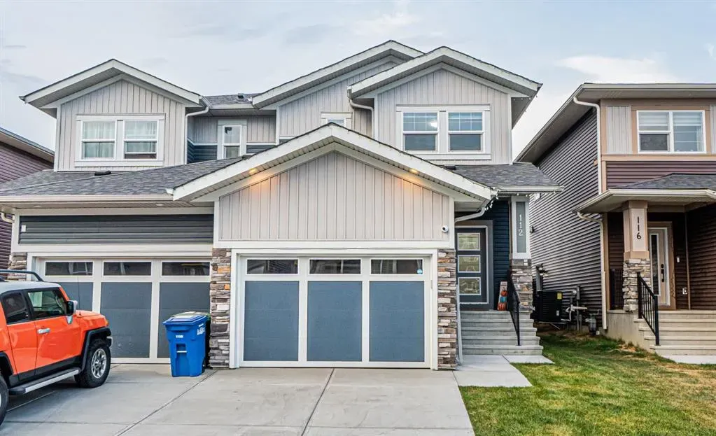 112 Midtown Close SW