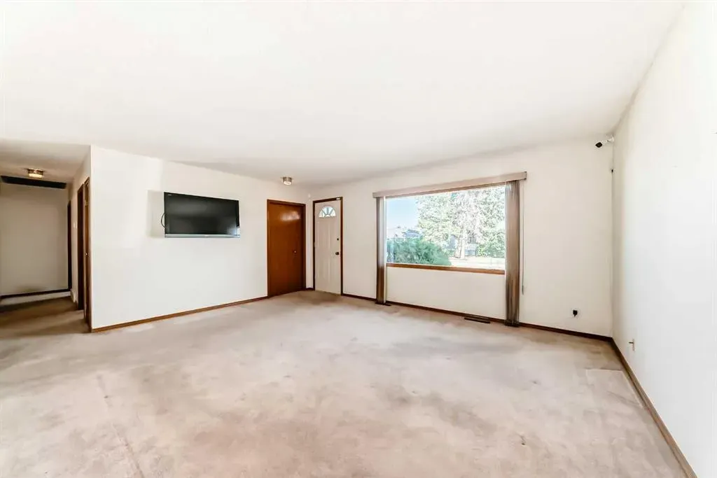 2017 44 Street SE