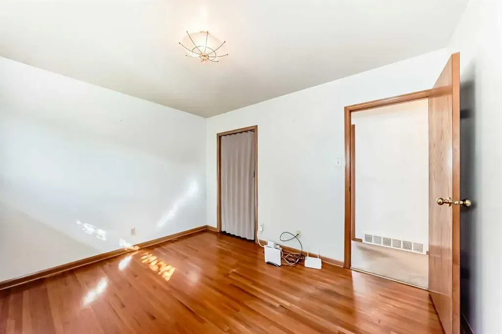 2017 44 Street SE