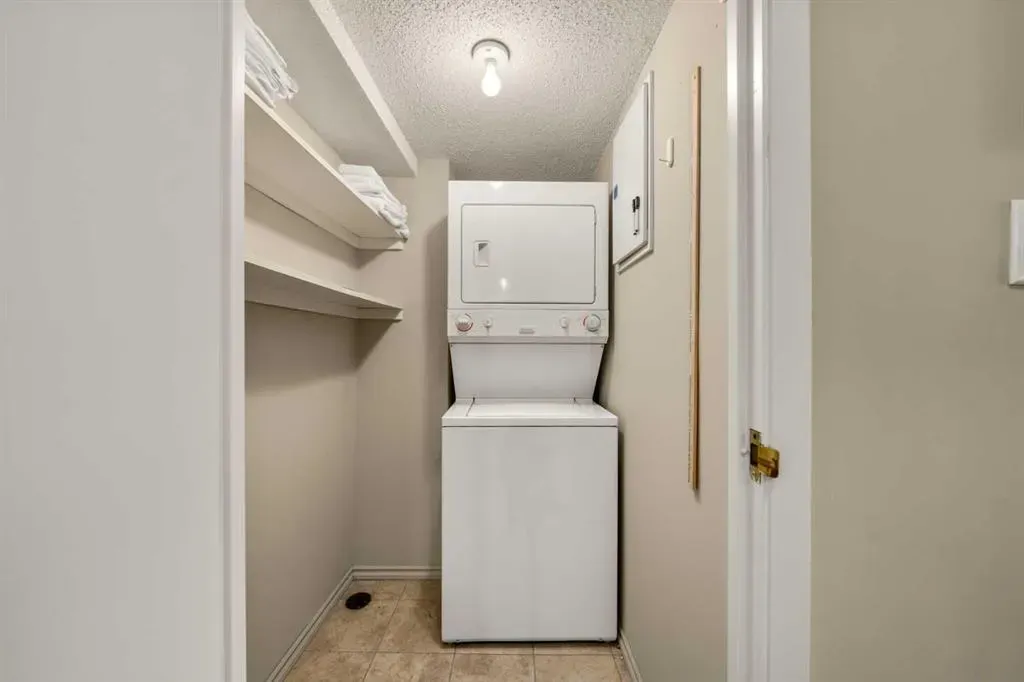 1334 14 Avenue SW, #403