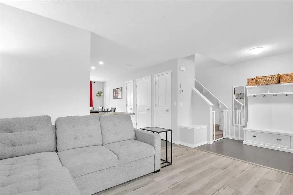 81 Walden Drive SE