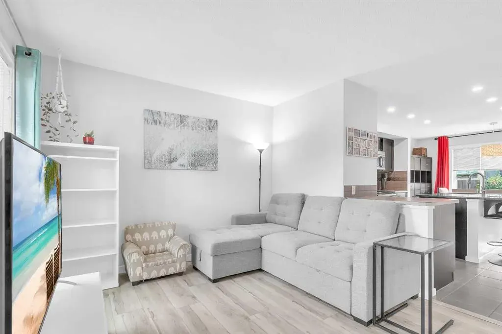 81 Walden Drive SE