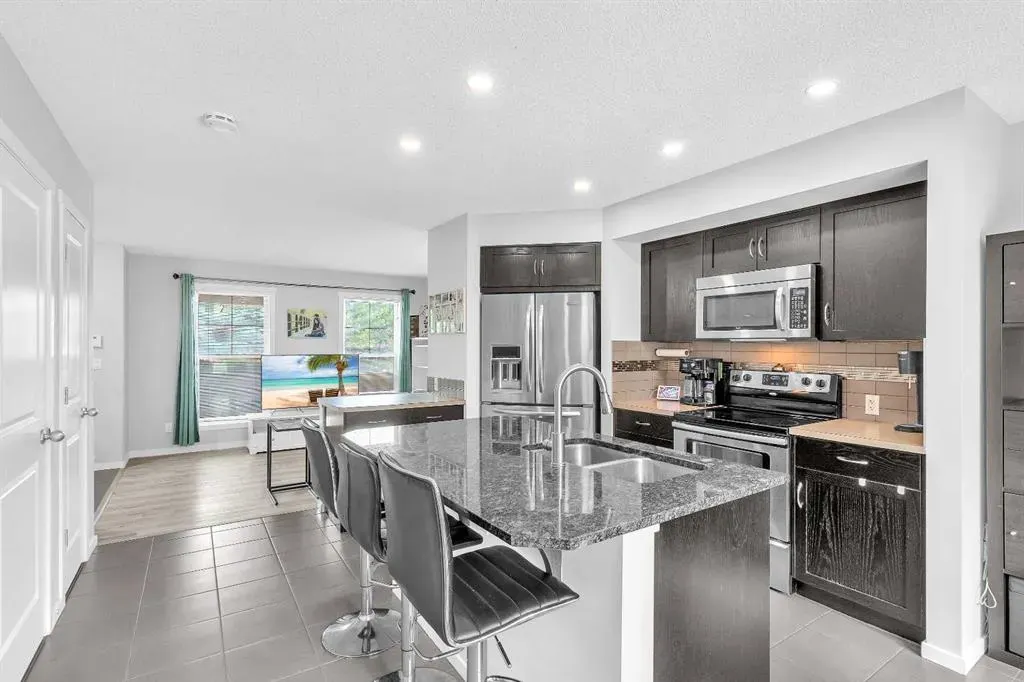 81 Walden Drive SE