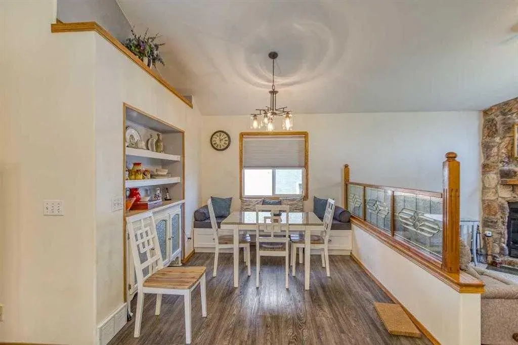 22 Greenview Crescent