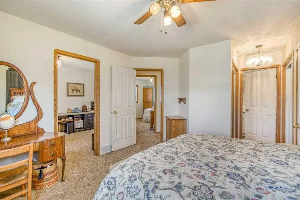 22 Greenview Crescent