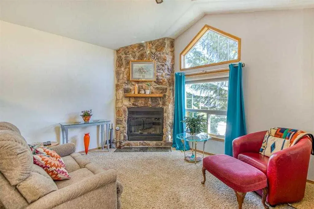 22 Greenview Crescent