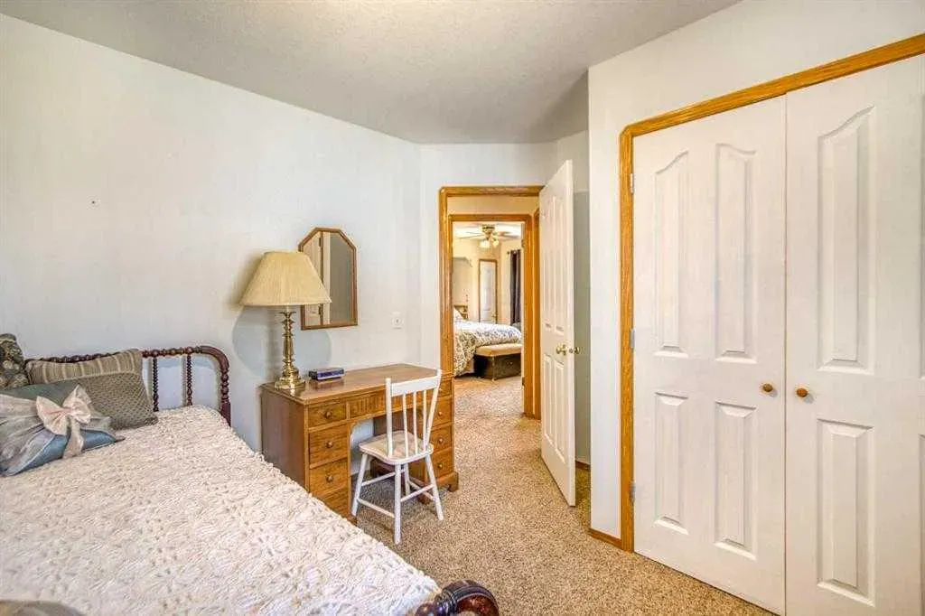 22 Greenview Crescent