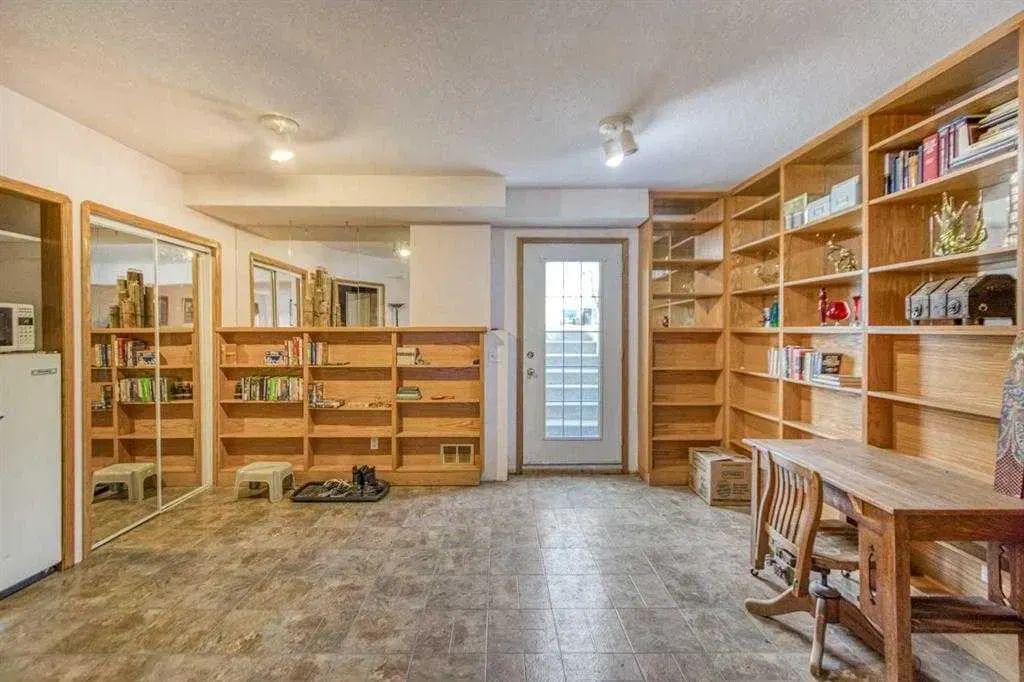 22 Greenview Crescent