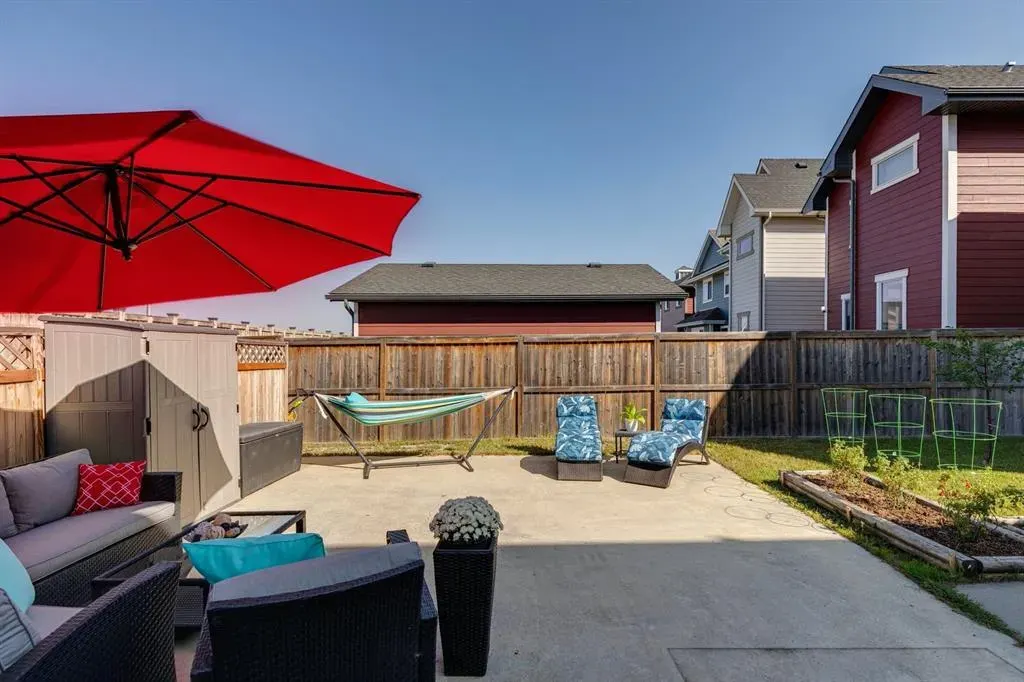 87 Mahogany Grove SE