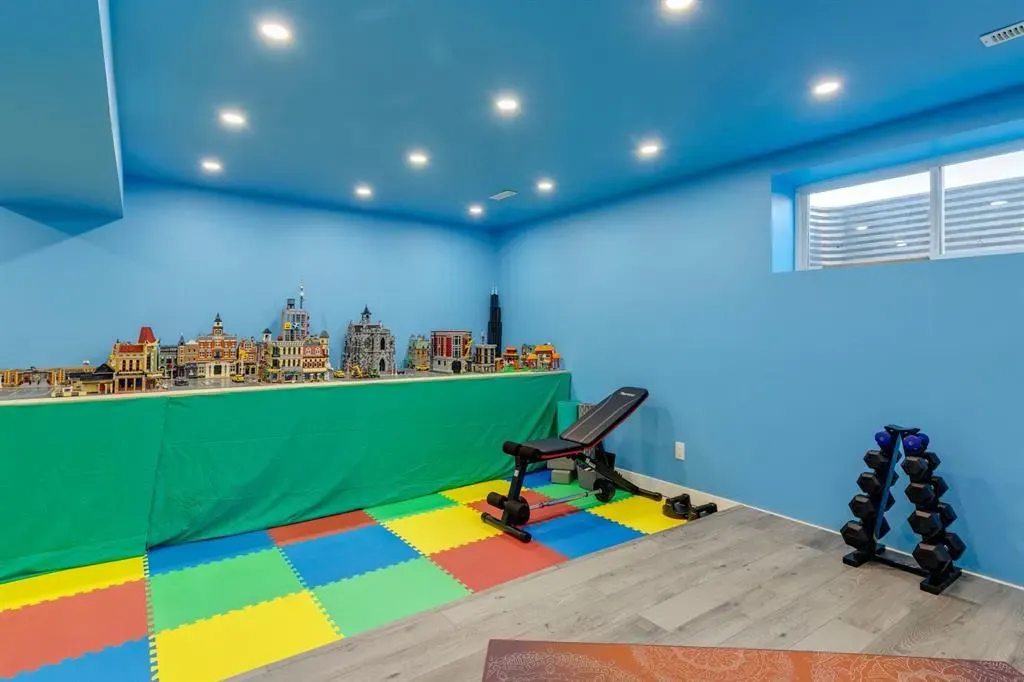 87 Mahogany Grove SE