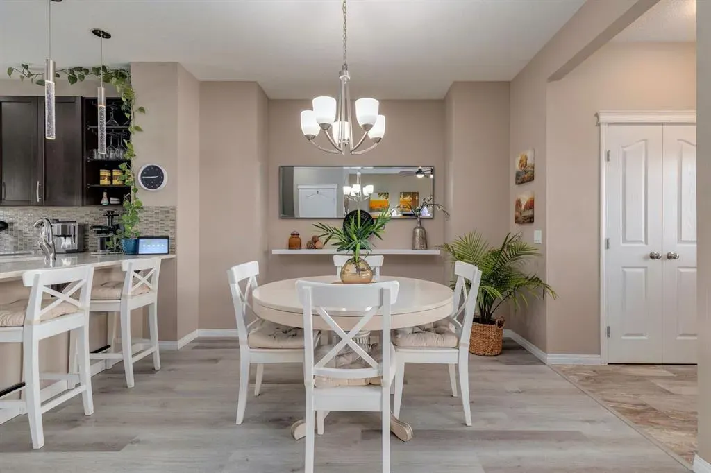 87 Mahogany Grove SE