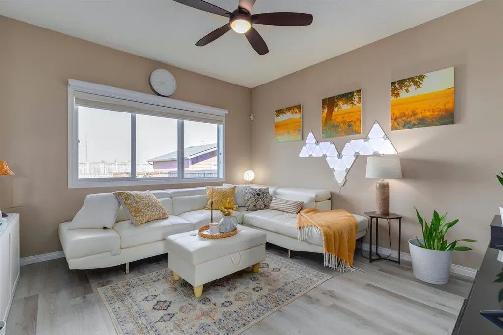 87 Mahogany Grove SE