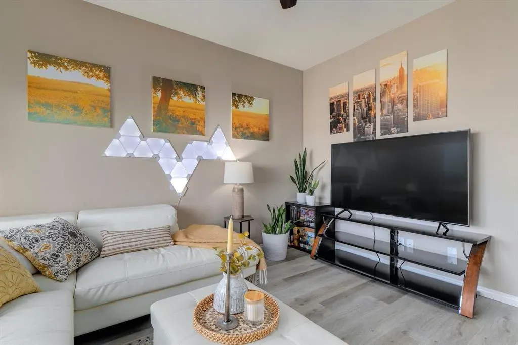 87 Mahogany Grove SE