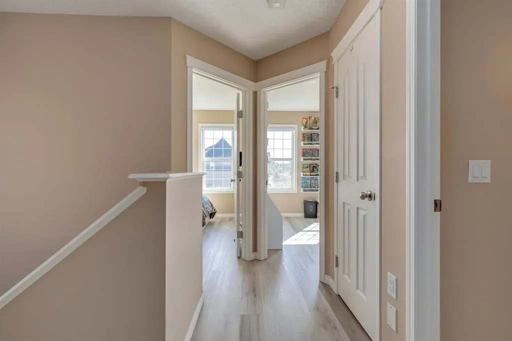 87 Mahogany Grove SE
