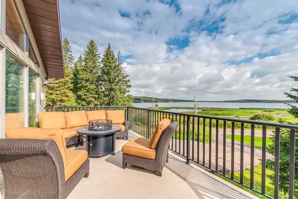 17 Sherwood Crescent