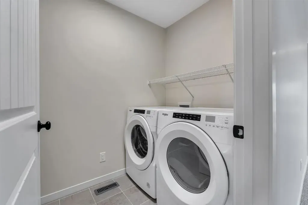 148 Annette Villas NW