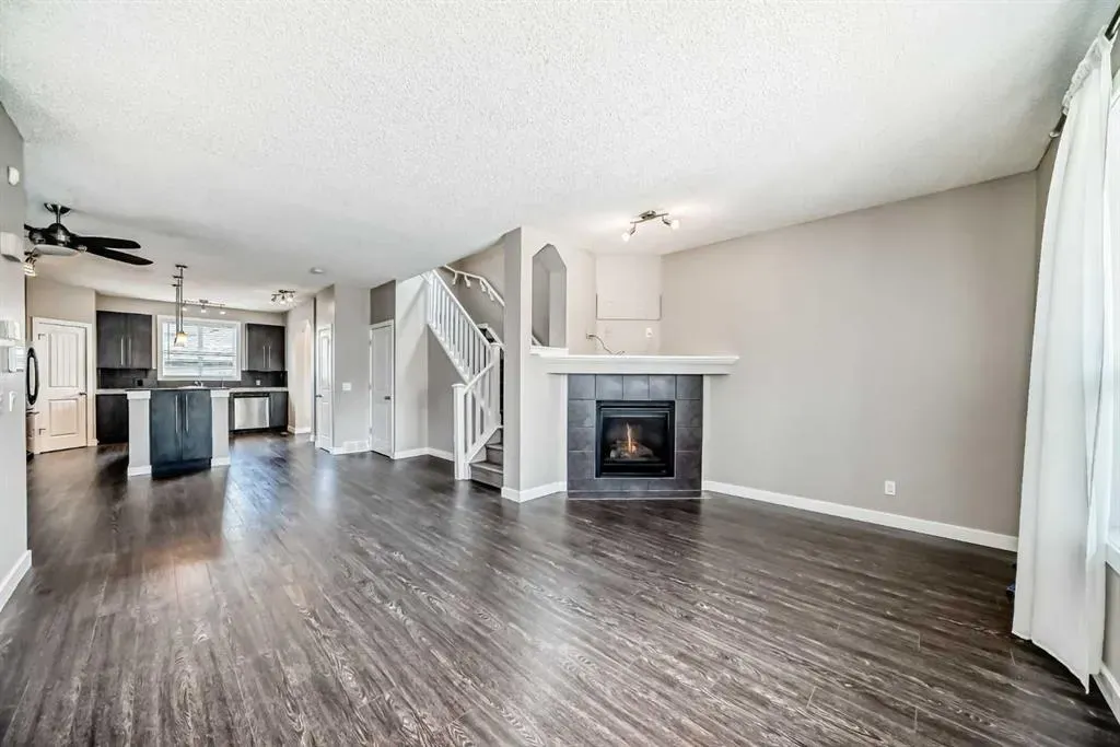 11 Skyview Springs Manor NE