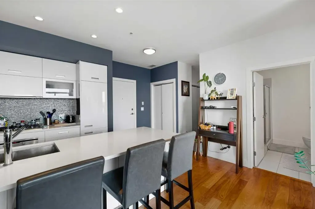 2505 17 Avenue SW, #406