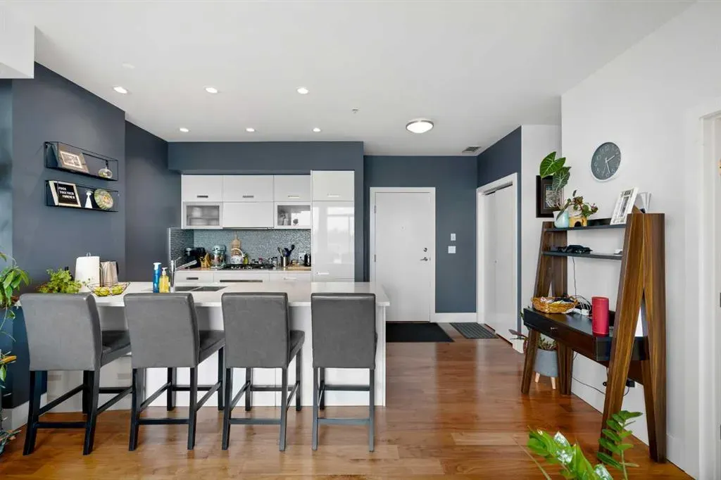 2505 17 Avenue SW, #406