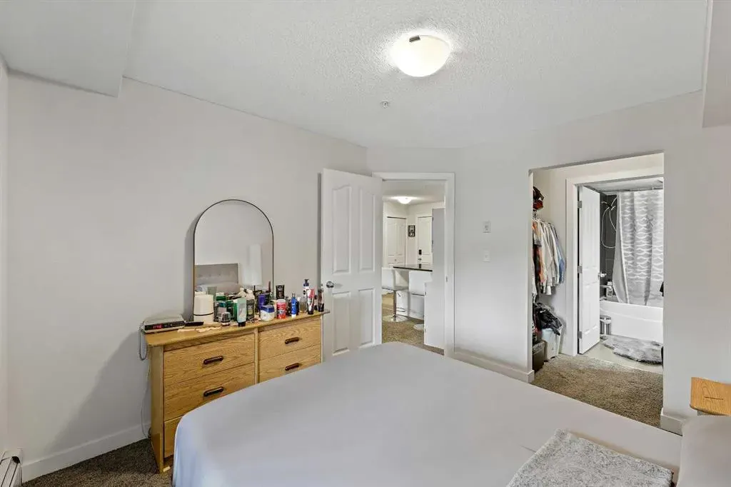 403 Mackenzie Way SW, #2212