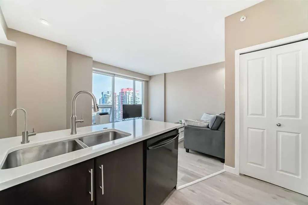 1053 10 Street SW, #1812