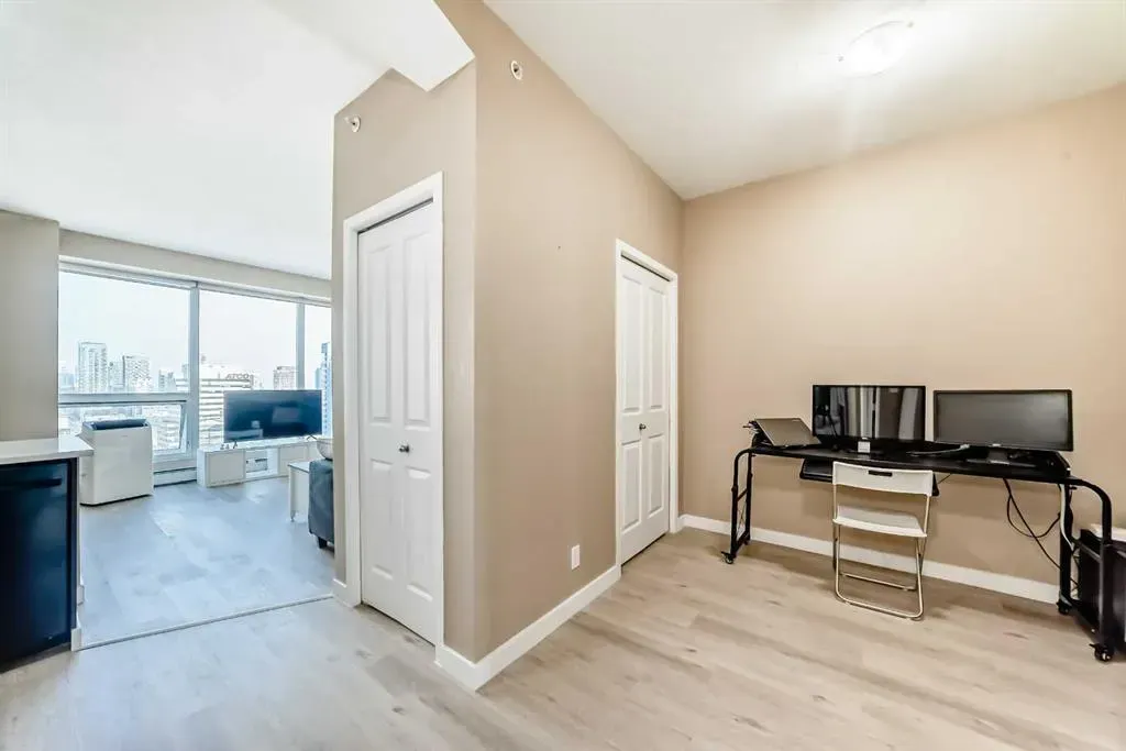 1053 10 Street SW, #1812