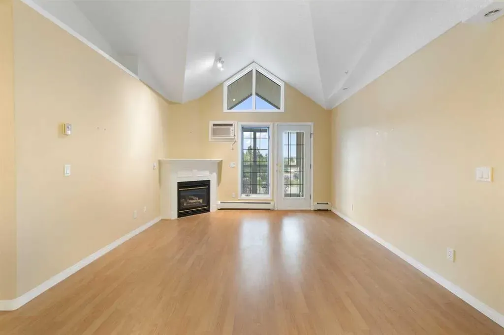 6868 Sierra Morena Boulevard SW, #326