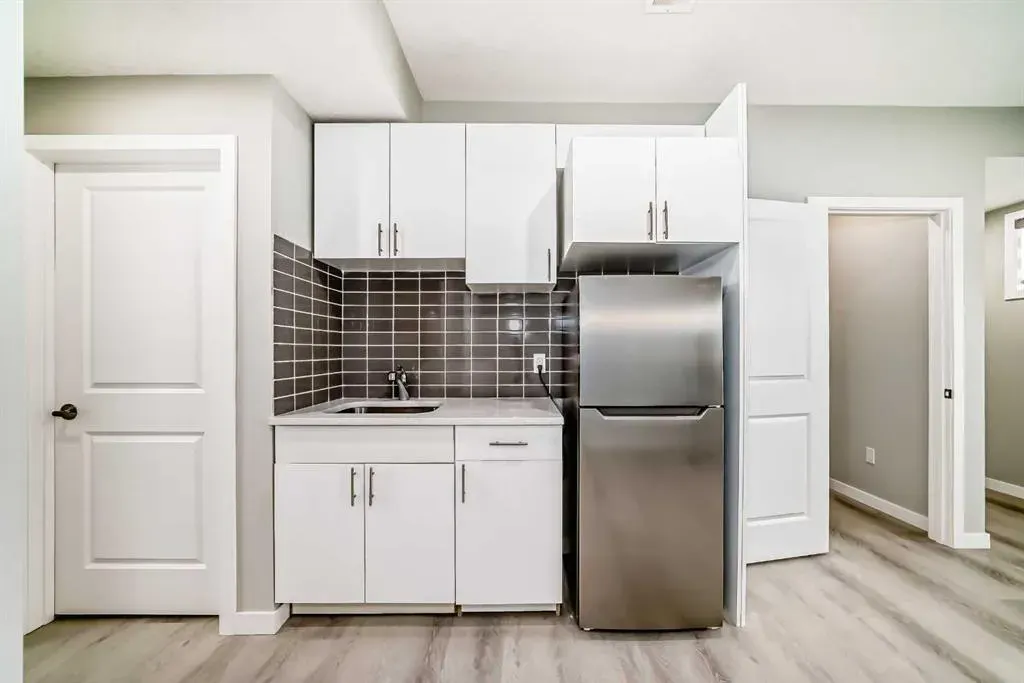 75 Evanscrest Common NW, #106