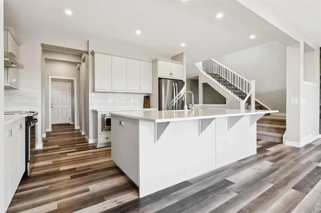 99 Precedence Hill