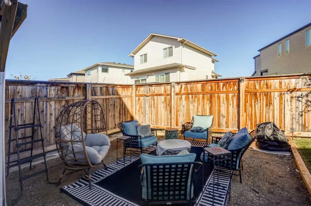 127 Goldenrod Road W